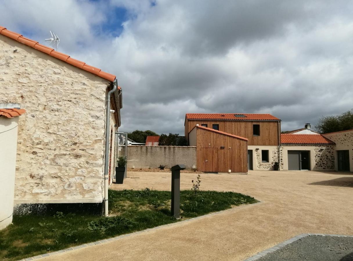 La Borderie - Maison Des Randonnees - Gite Etape - Gite De Groupe Vairé Quarto foto
